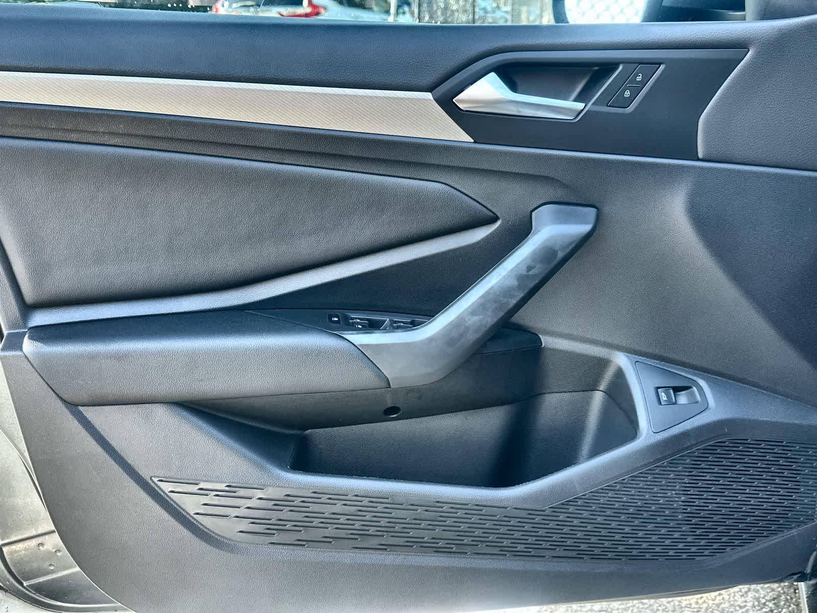 Thumbnail: 2019 Volkswagen Jetta - 17