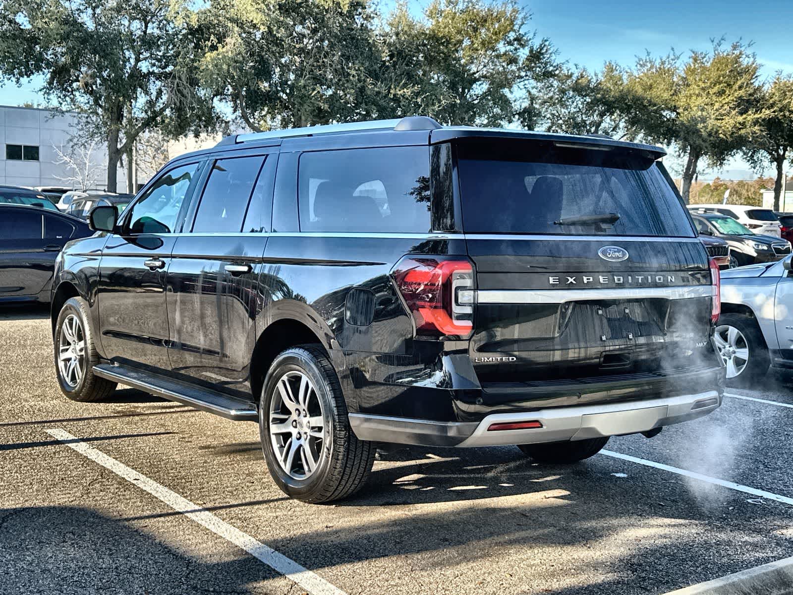 Thumbnail: 2023 Ford Expedition MAX - 4