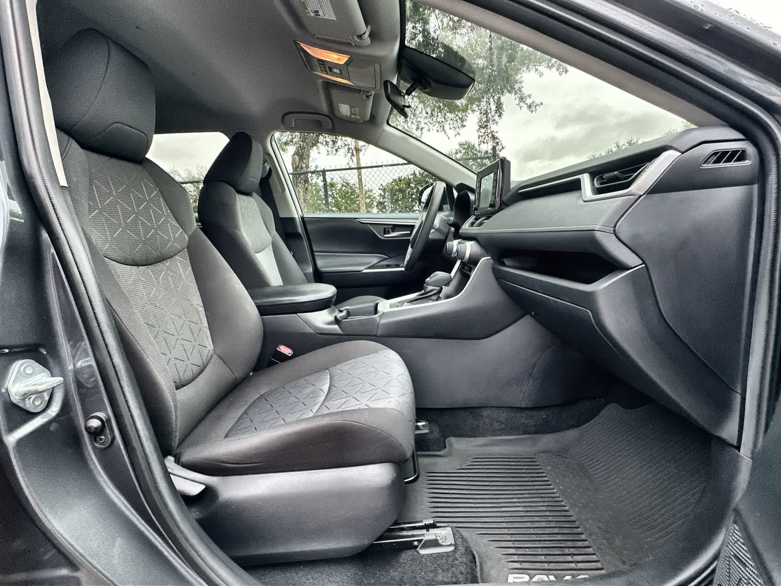 Thumbnail: 2021 Toyota RAV4 - 14