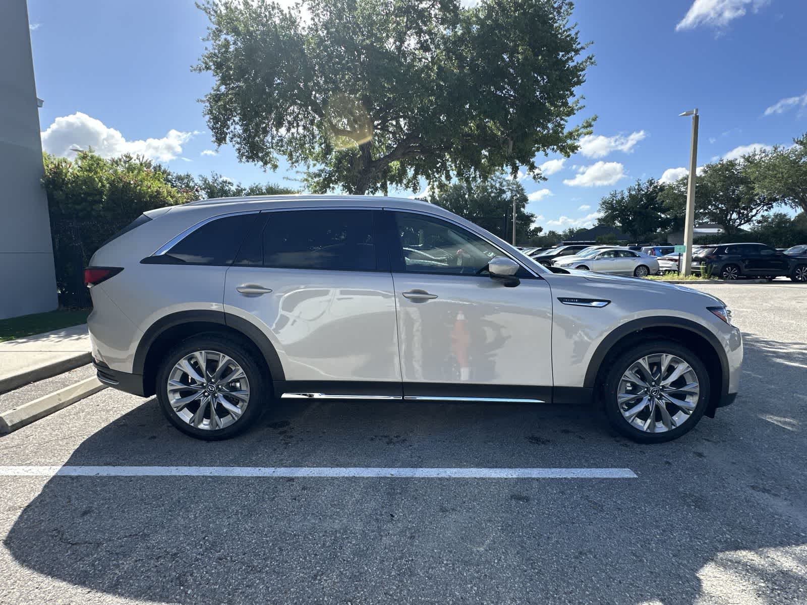 Thumbnail: 2026 Mazda CX-90 - 10