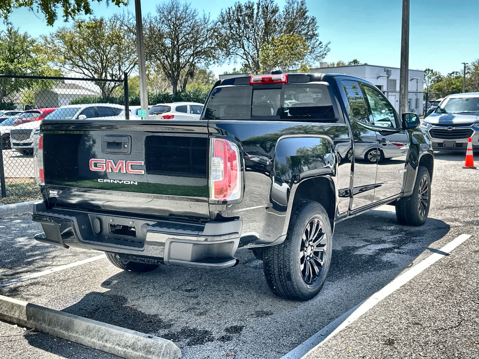 Thumbnail: 2022 GMC Canyon - 8