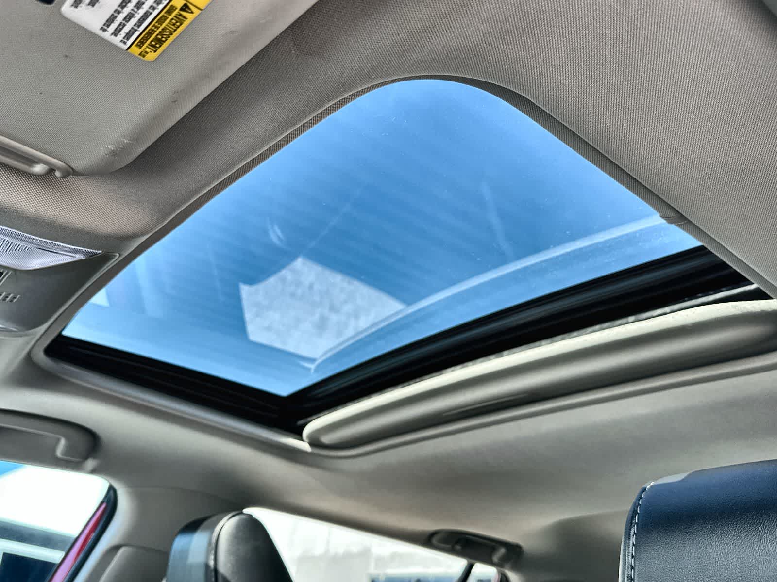 Thumbnail: 2021 Toyota RAV4 - 28