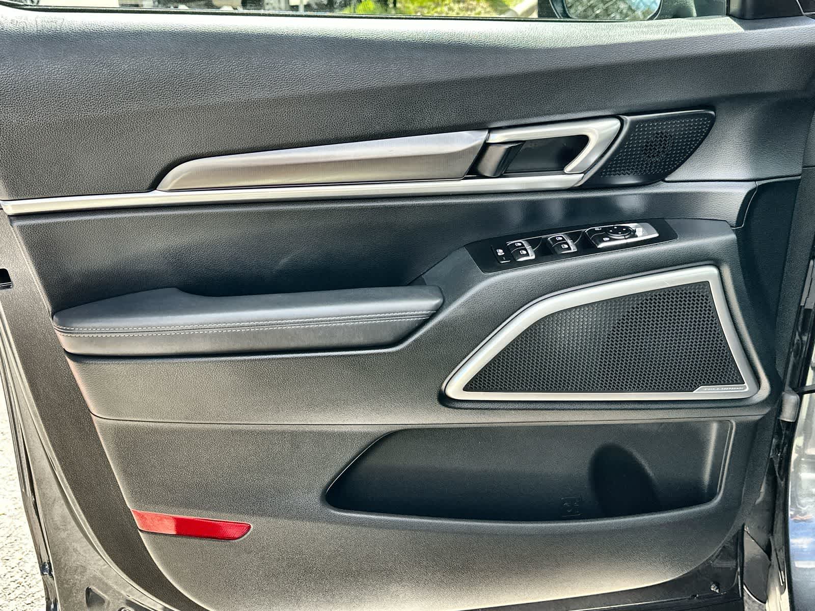 Thumbnail: 2024 Kia Telluride - 28