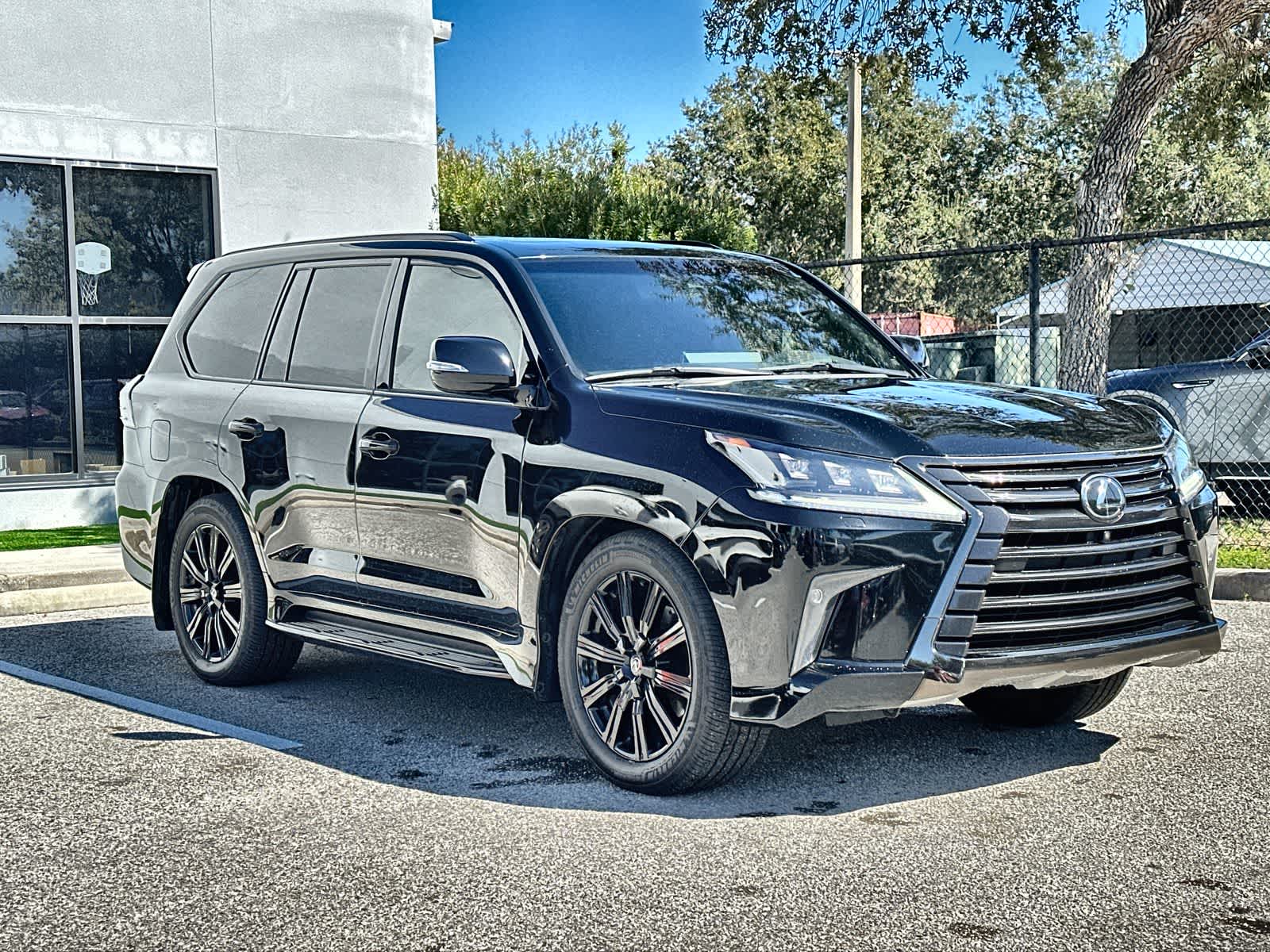 Thumbnail: 2021 Lexus LX - 8