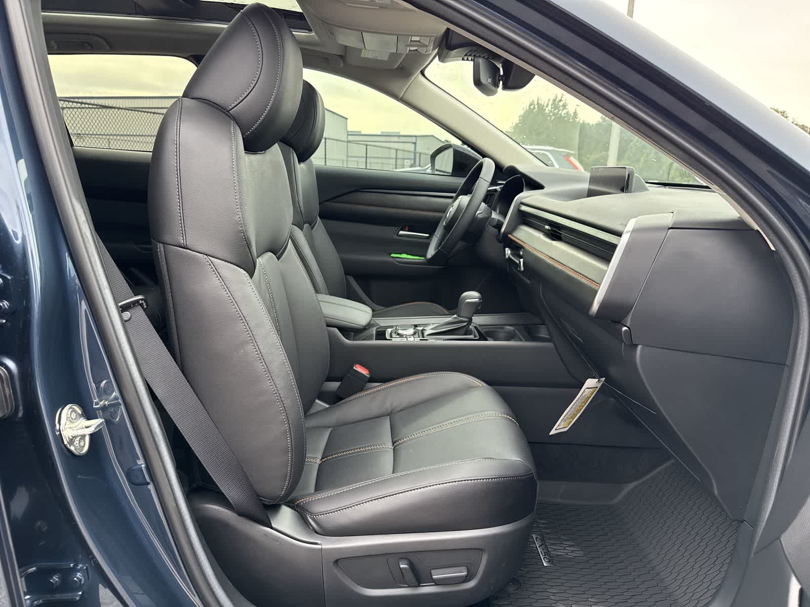 Thumbnail: 2025 Mazda CX-50 - 14