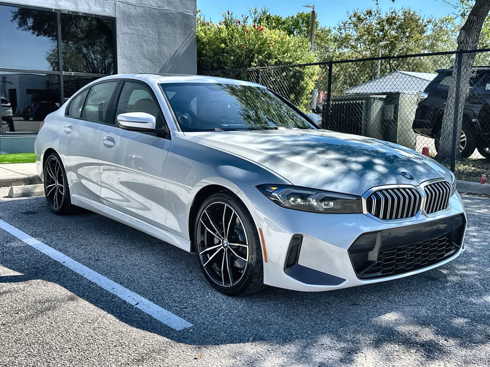 Thumbnail: 2023 BMW 3 Series - 11