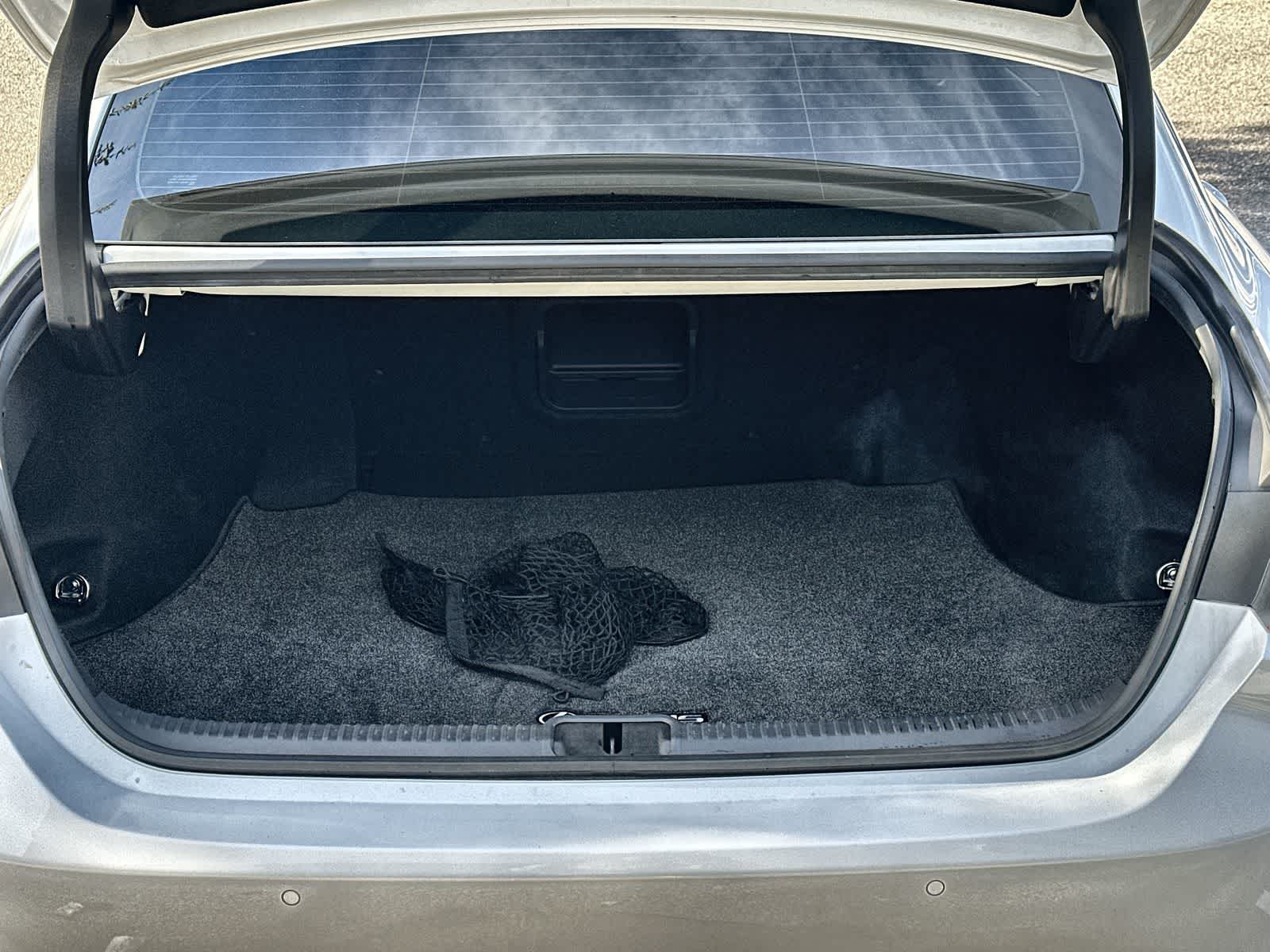 Thumbnail: 2022 Lexus ES - 19