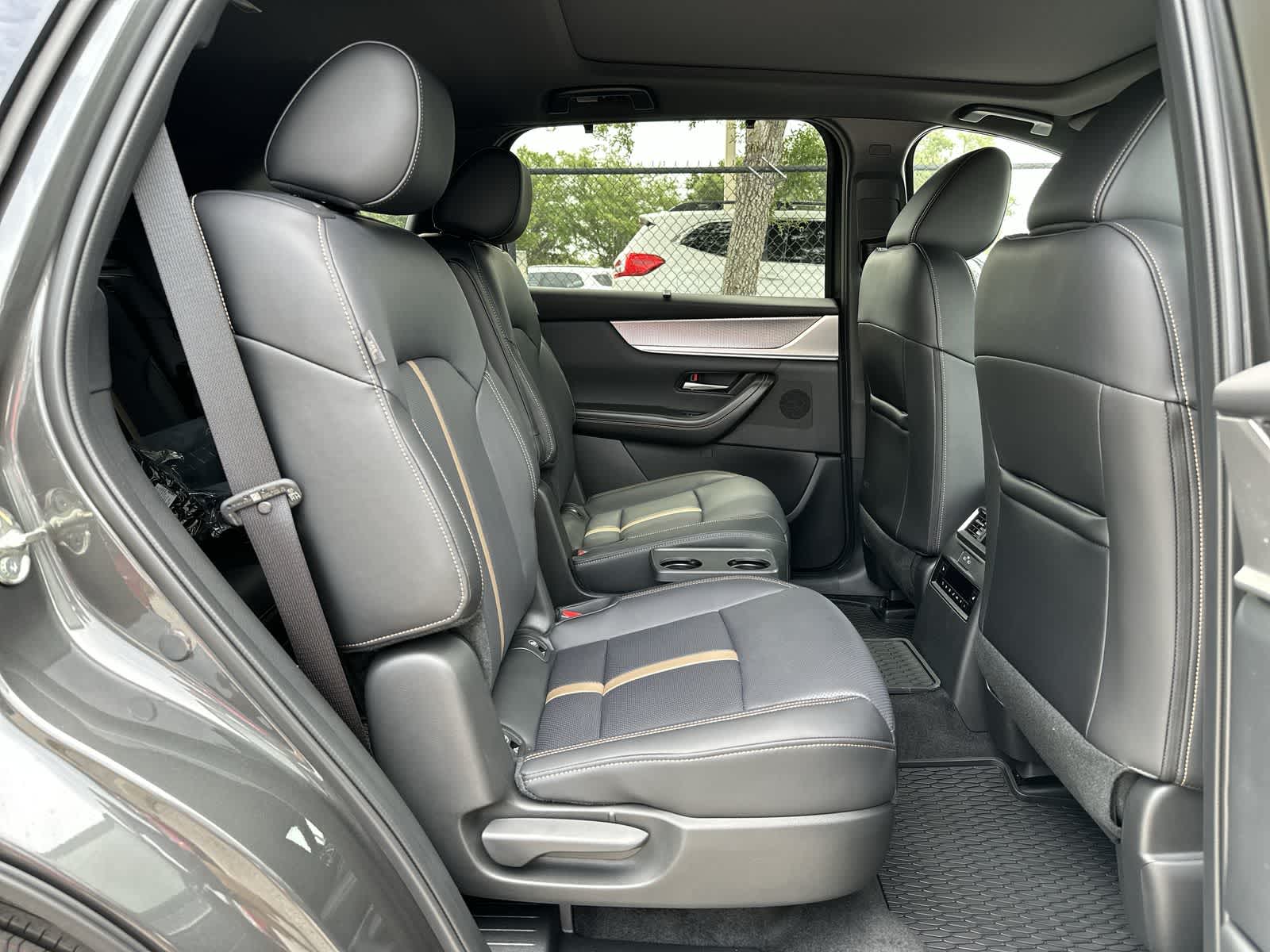 Thumbnail: 2026 Mazda CX-90 - 19