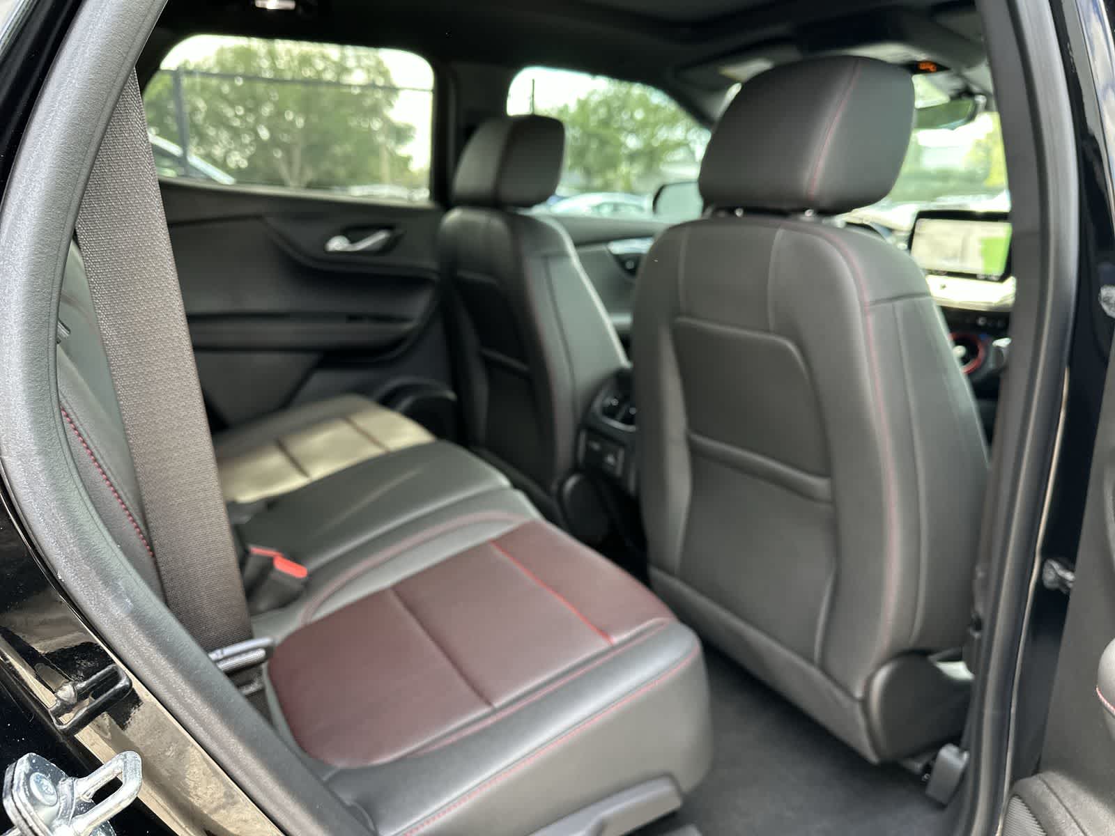 Thumbnail: 2023 Chevrolet Blazer - 18