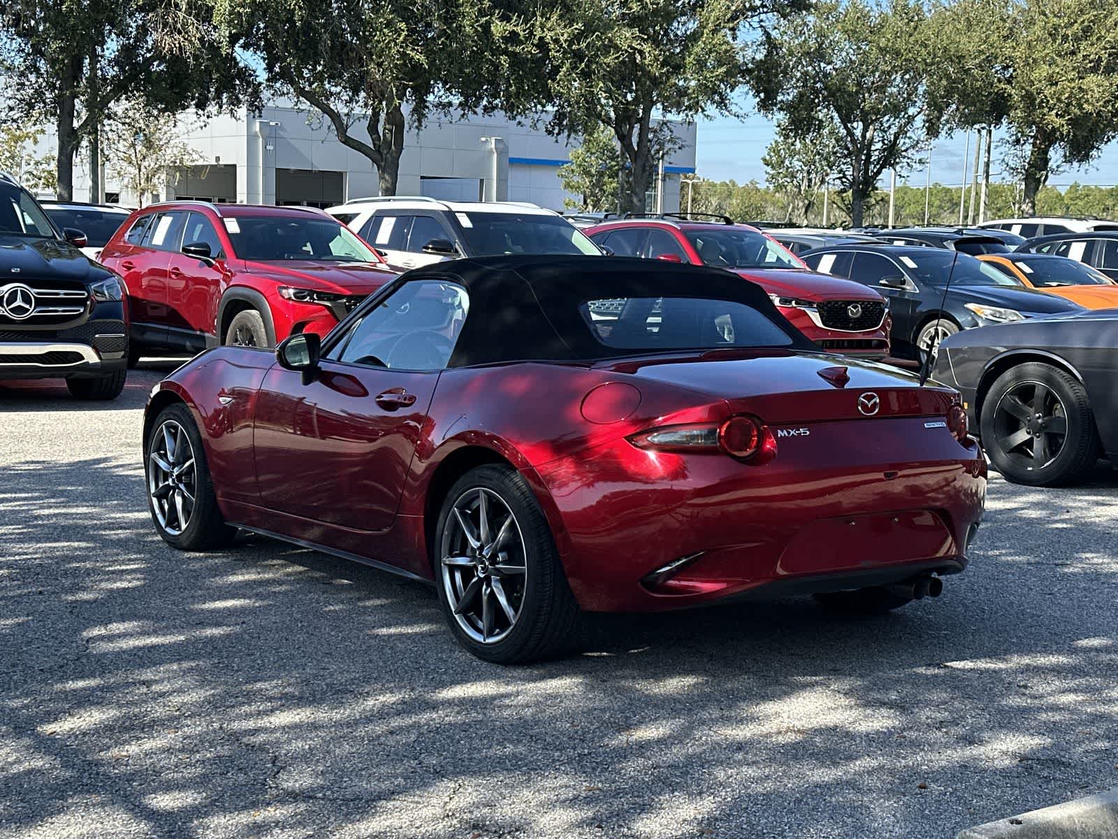 Thumbnail: 2022 Mazda MX-5 Miata - 3