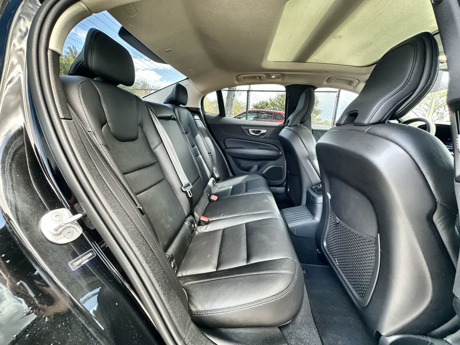 Thumbnail: 2023 Volvo S60 - 19