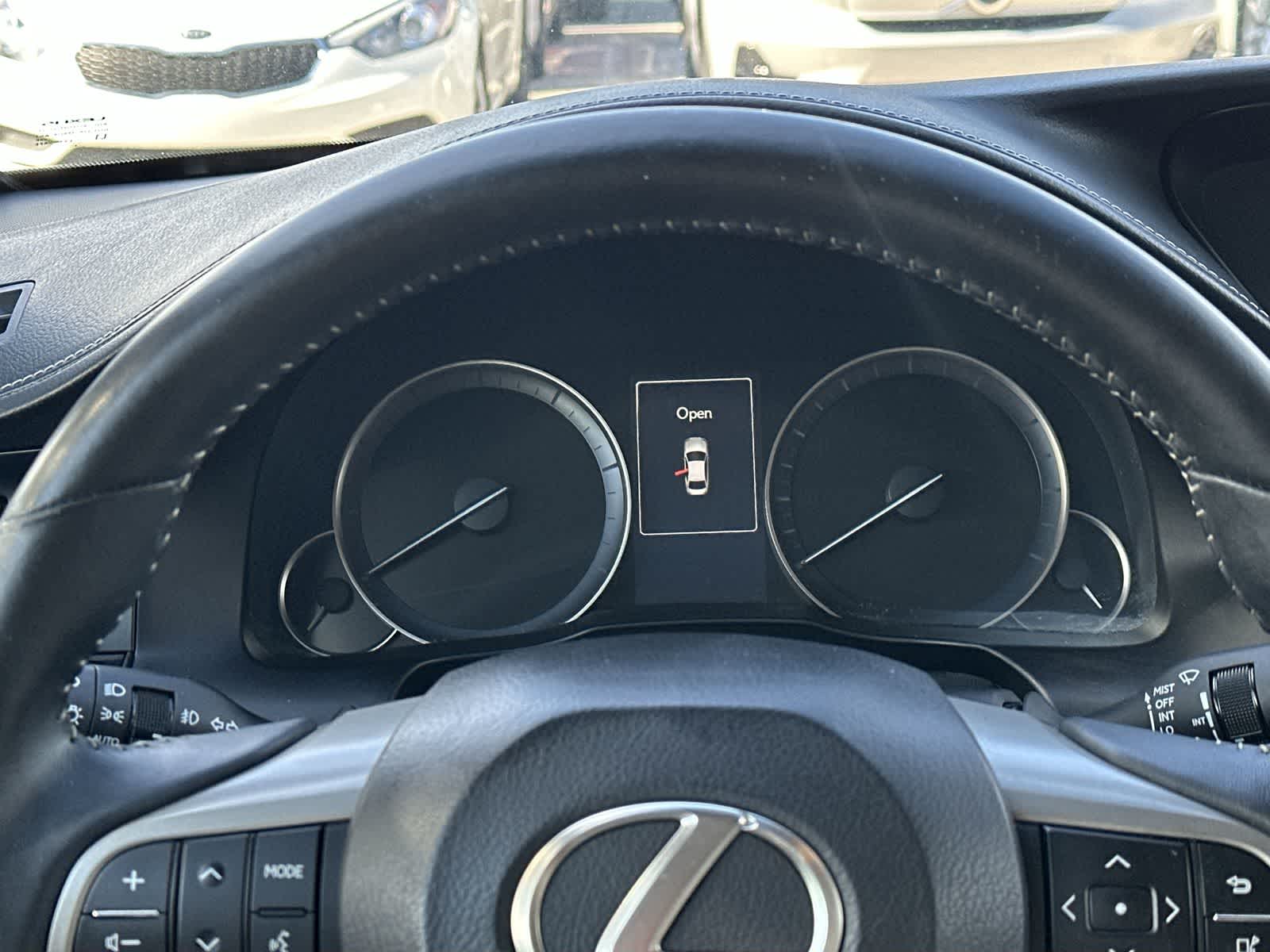 Thumbnail: 2016 Lexus ES - 18