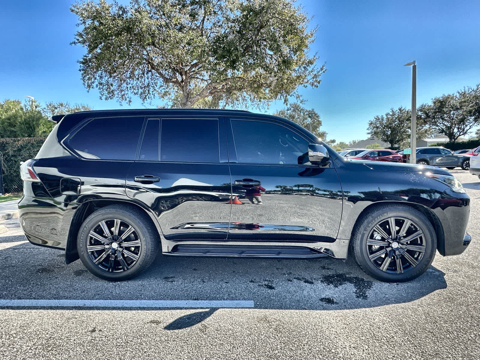 Thumbnail: 2021 Lexus LX - 7