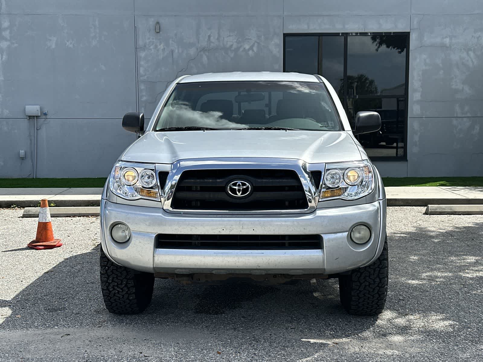 Thumbnail: 2006 Toyota Tacoma - 6
