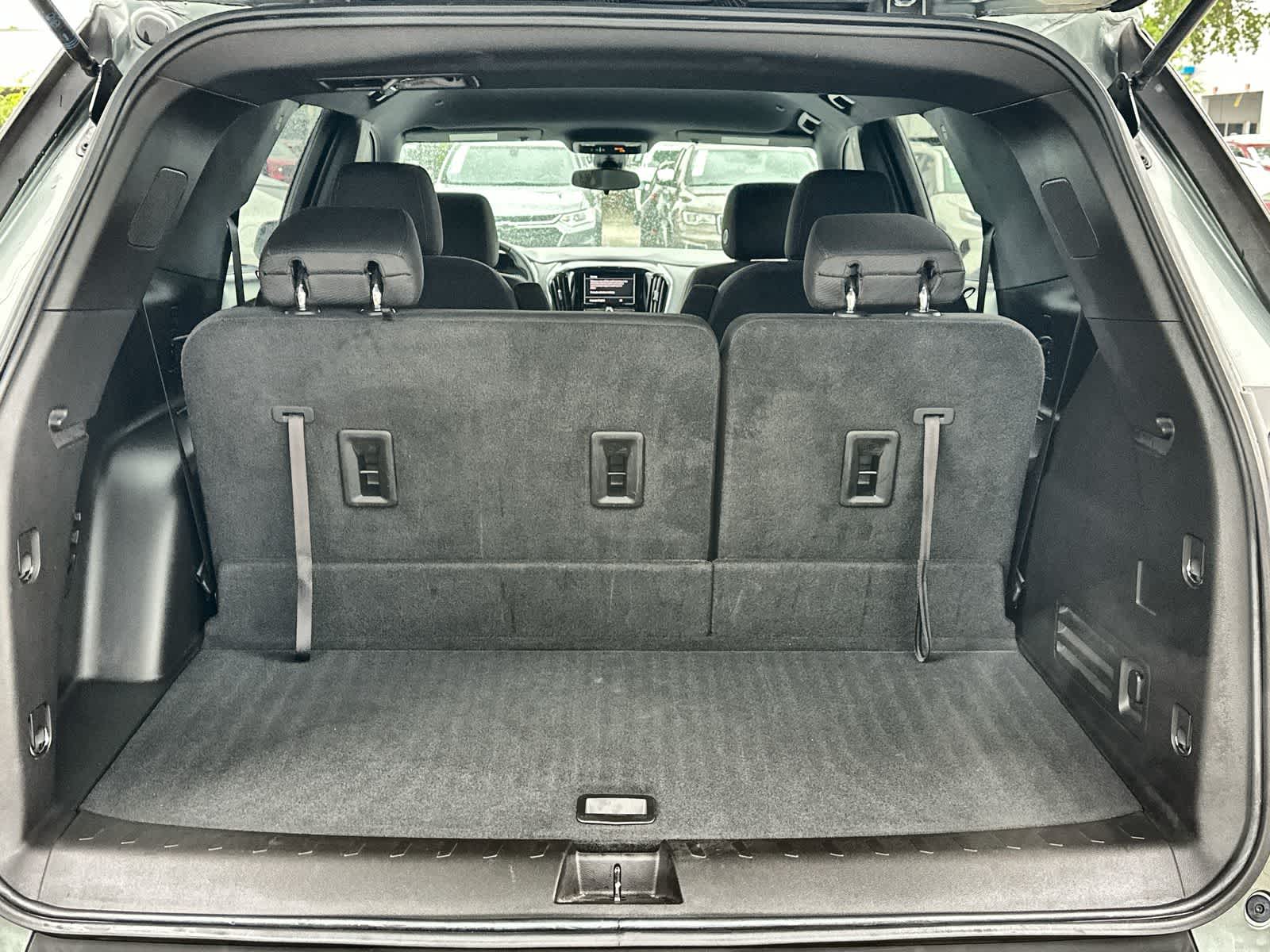 Thumbnail: 2023 Chevrolet Traverse - 17