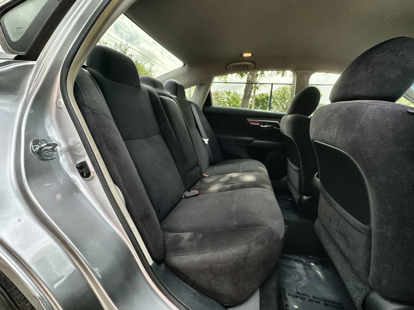 Thumbnail: 2013 Nissan Altima - 19