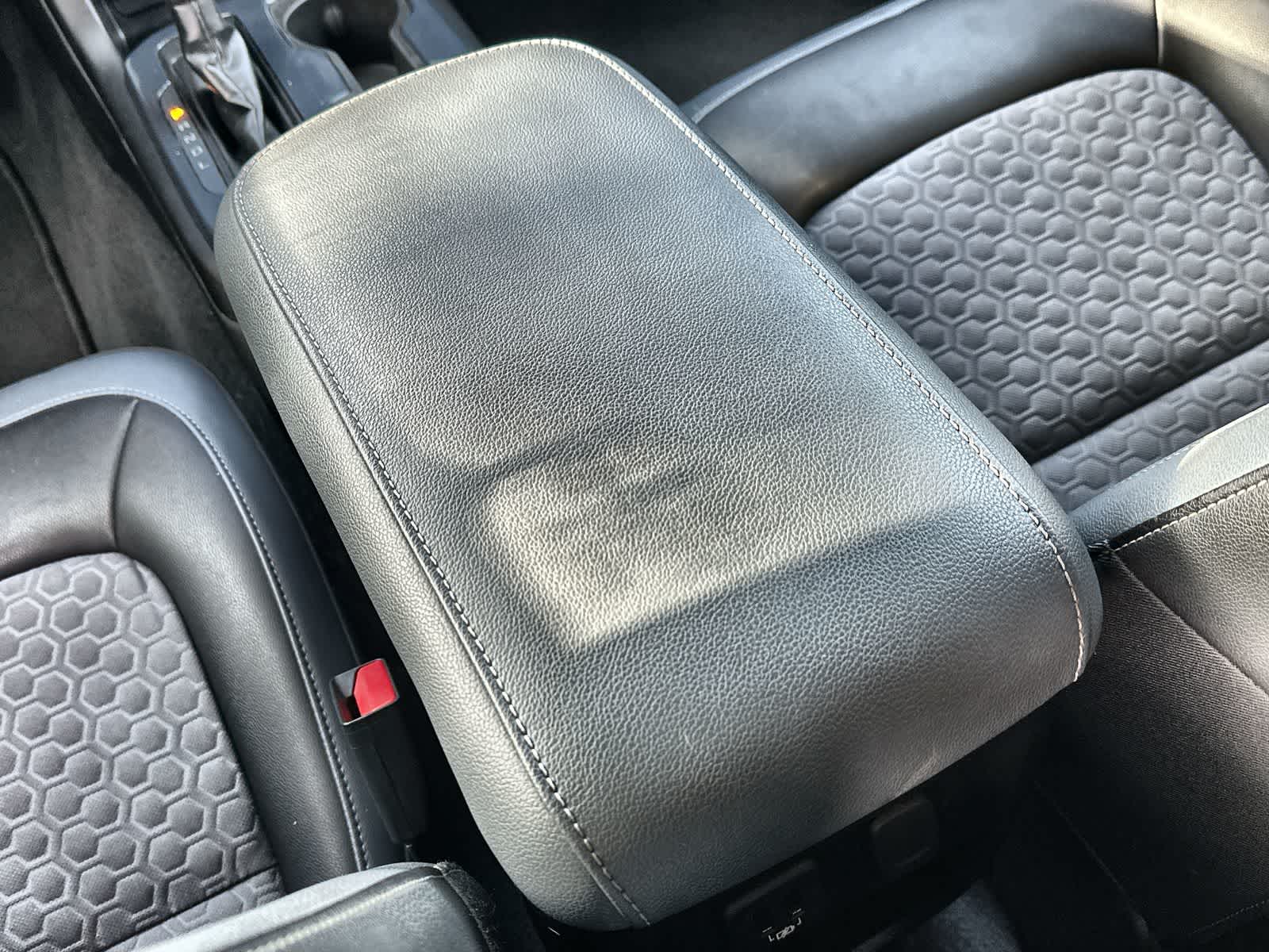 Thumbnail: 2019 Chevrolet Colorado - 16