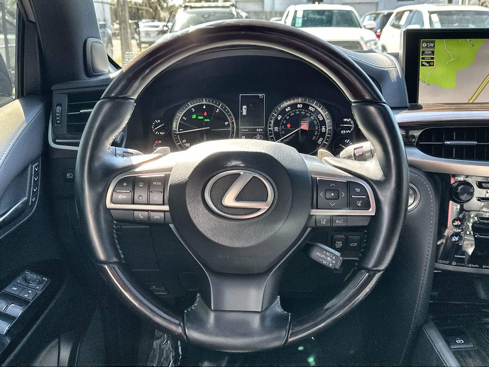 Thumbnail: 2021 Lexus LX - 21