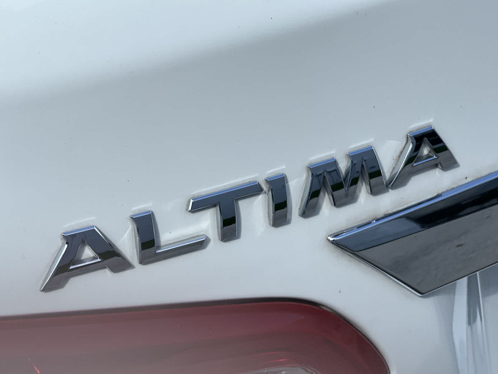 Thumbnail: 2017 Nissan Altima - 7