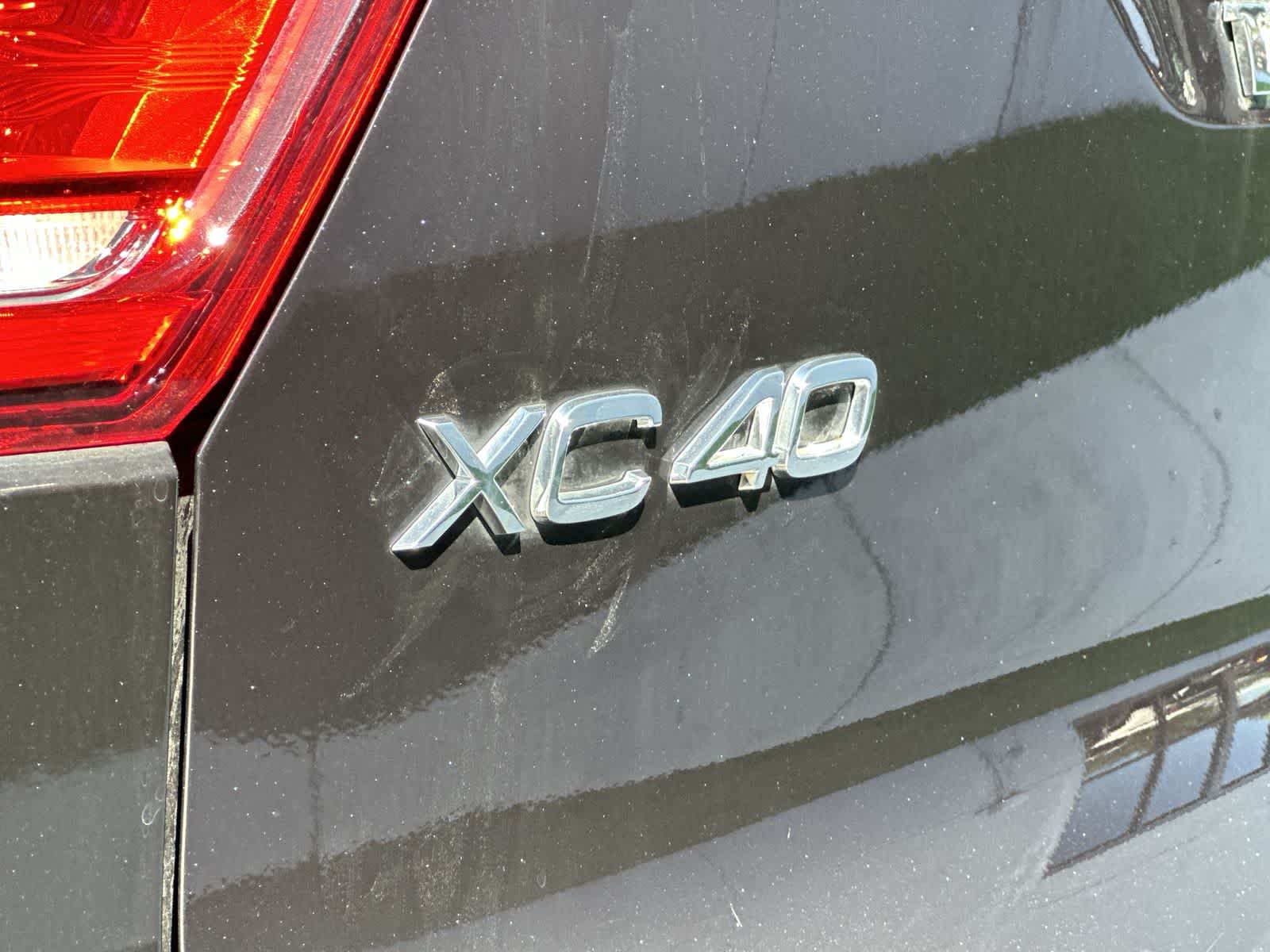 Thumbnail: 2024 Volvo XC40 - 7