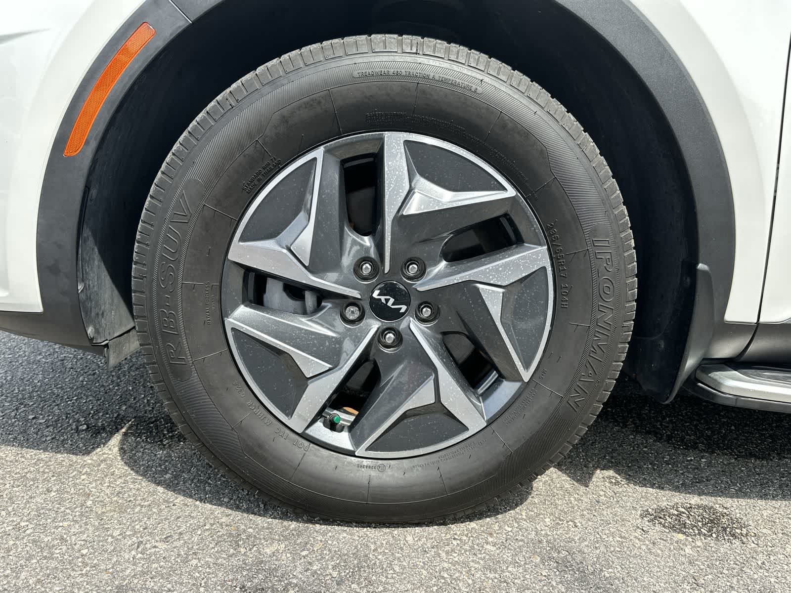 Thumbnail: 2022 Kia Sorento - 14