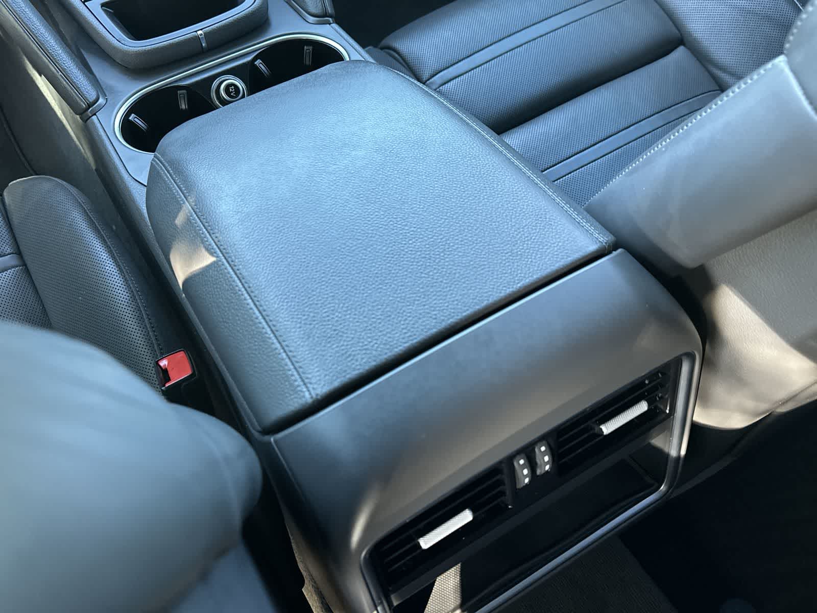 Thumbnail: 2019 Porsche Cayenne - 20