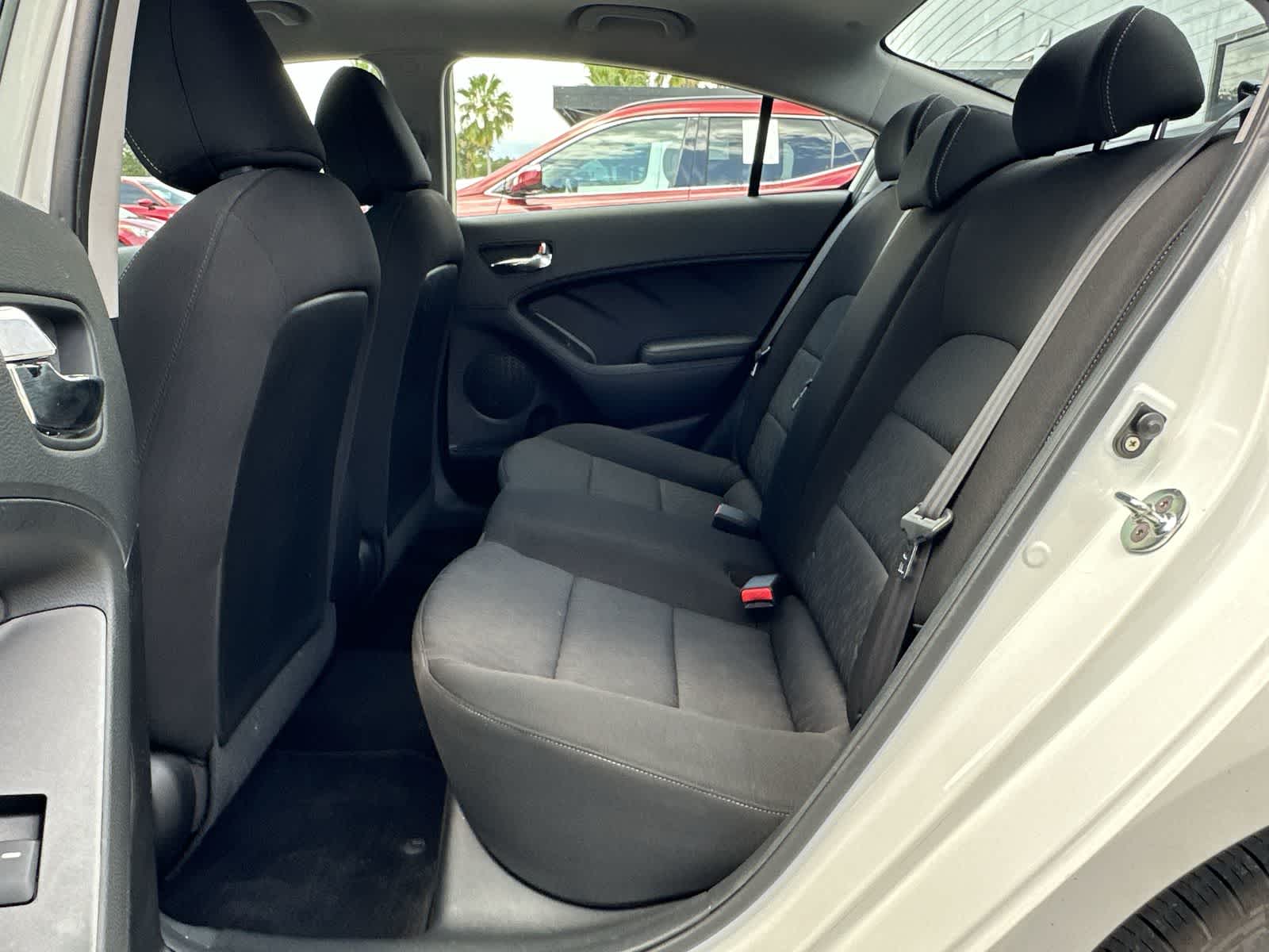 Thumbnail: 2016 Kia Forte - 13