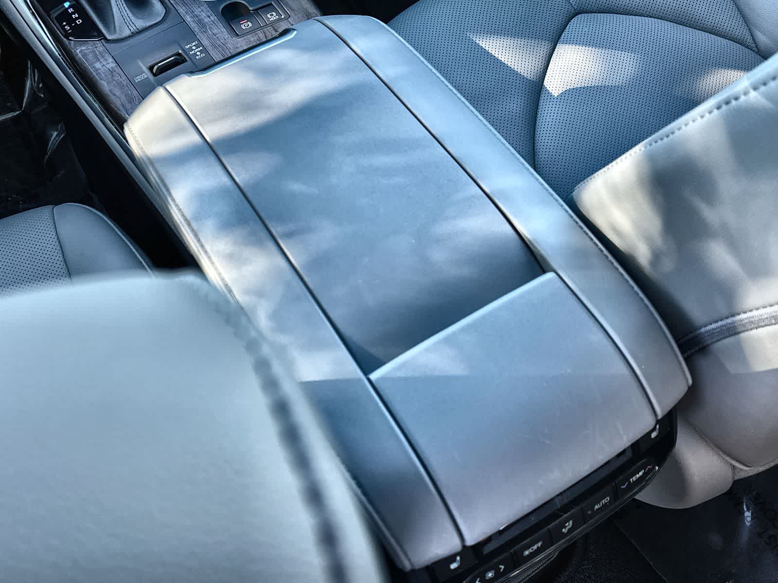 Thumbnail: 2021 Toyota Highlander - 16