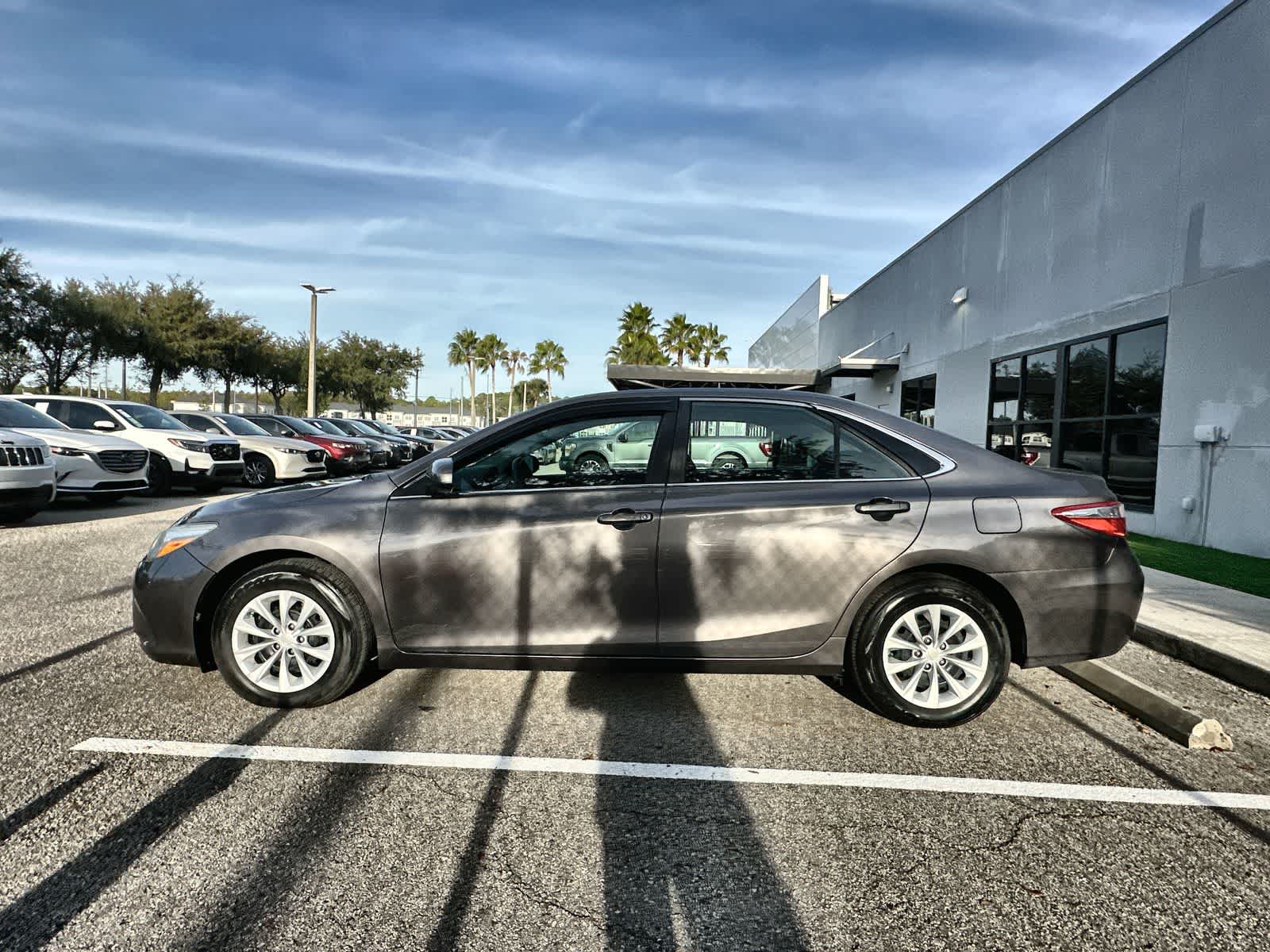 Thumbnail: 2015 Toyota Camry - 3