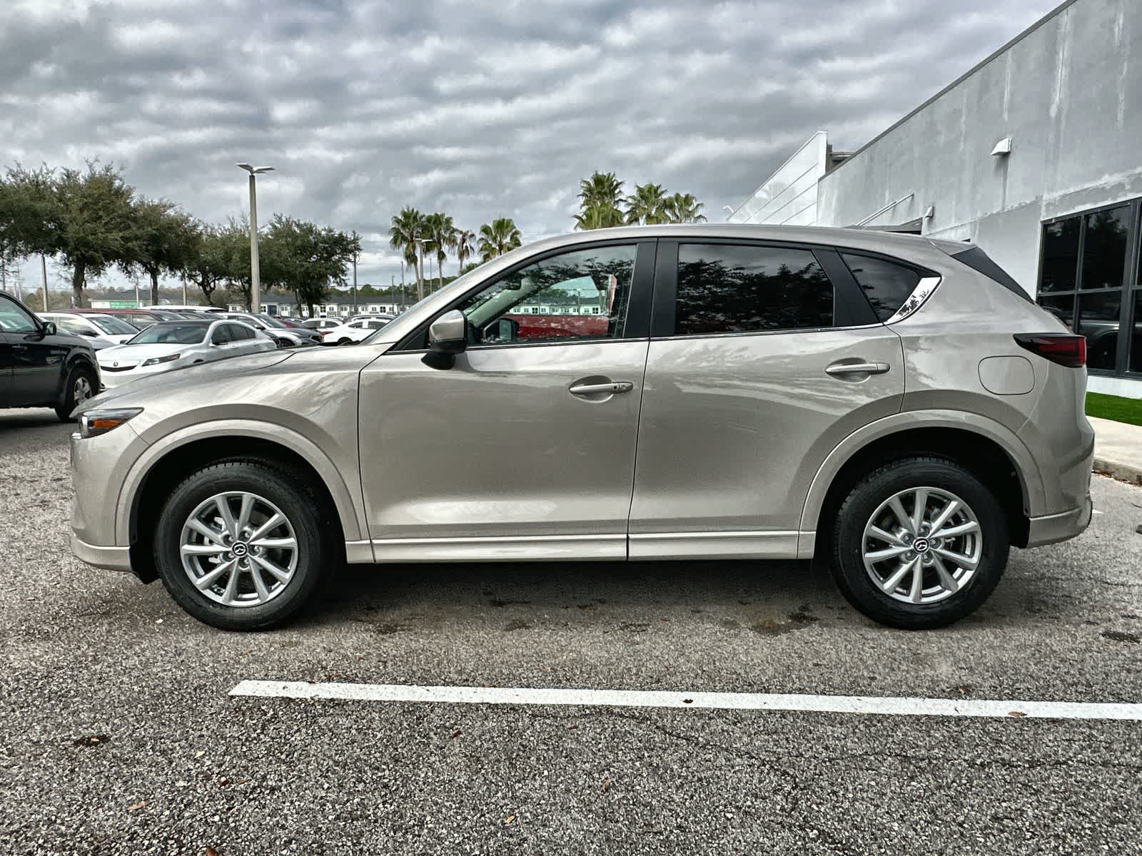 Thumbnail: 2025 Mazda CX-5 - 3