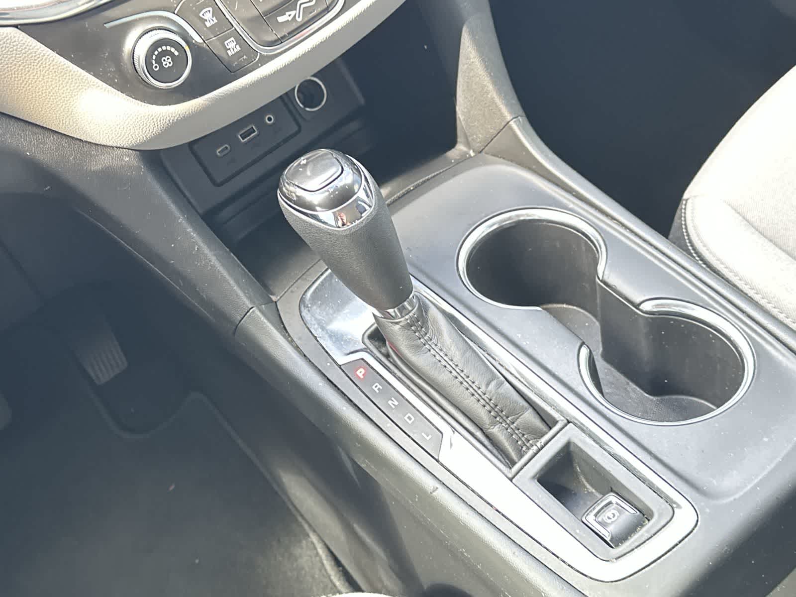 2020 Chevrolet Equinox LS 17