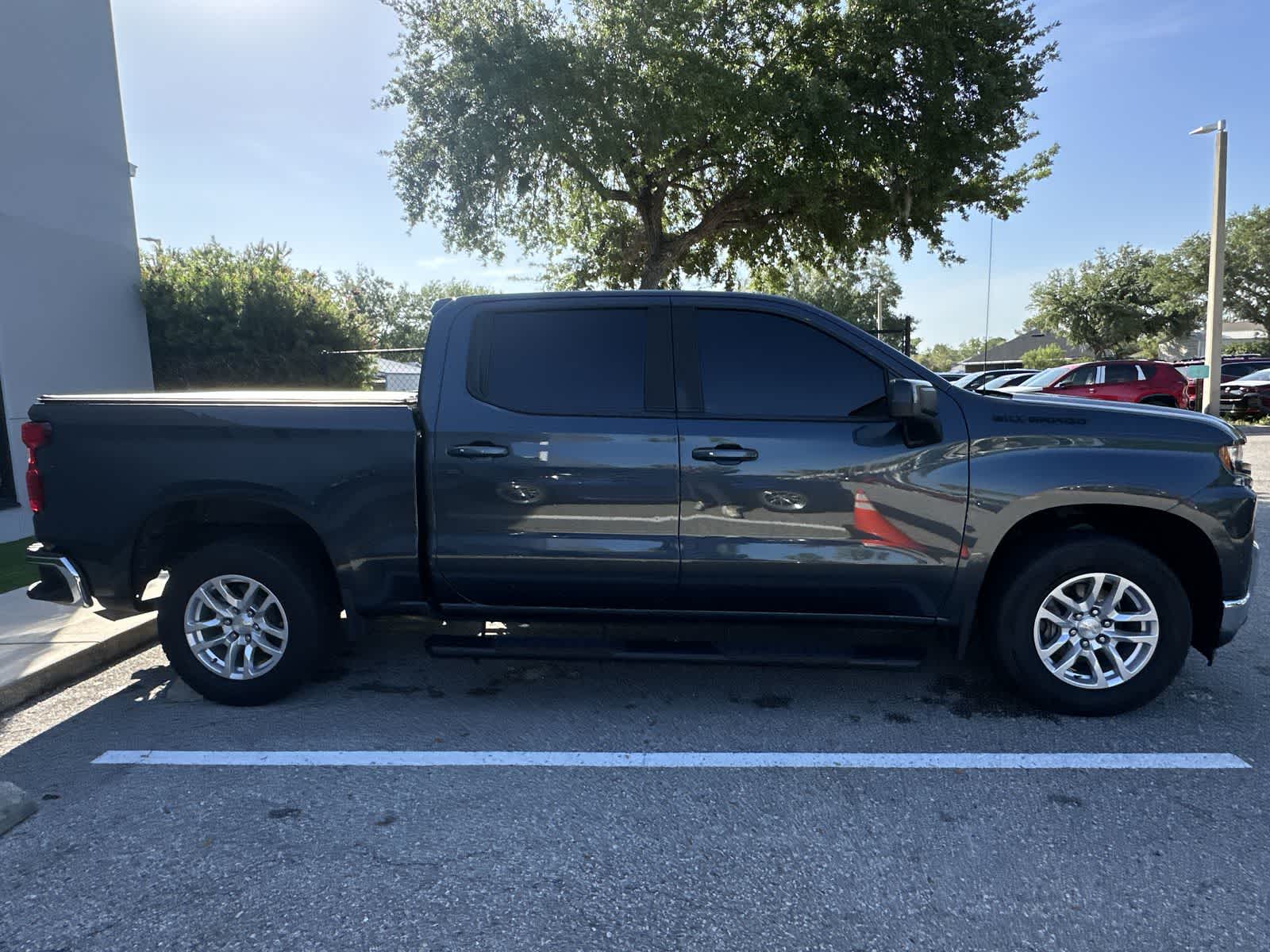 Thumbnail: 2019 Chevrolet Silverado 1500 - 10