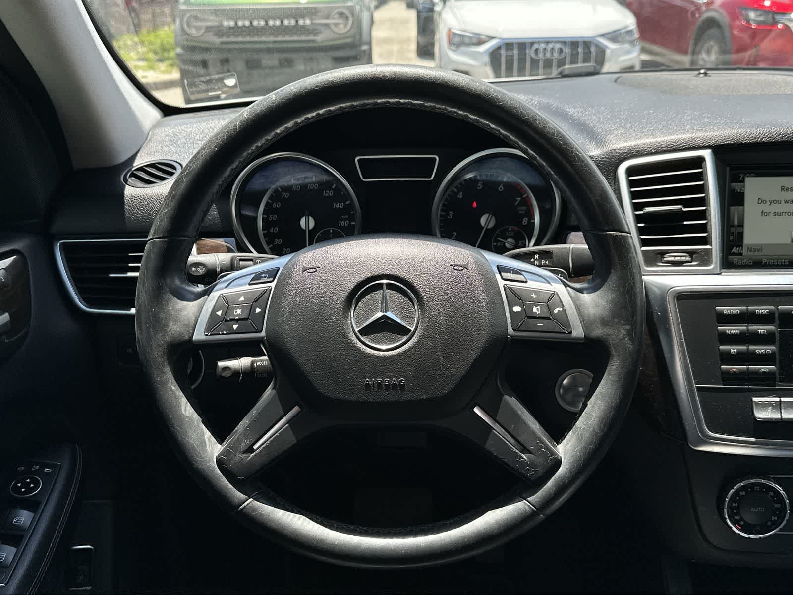 Thumbnail: 2015 Mercedes-Benz M-Class - 15