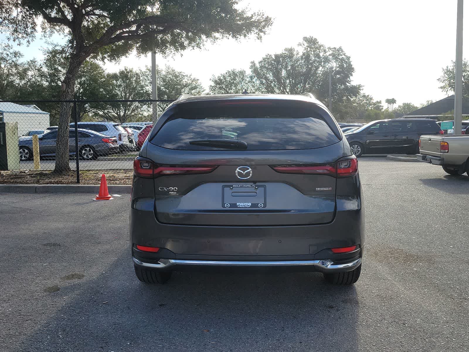 Thumbnail: 2025 Mazda CX-90 - 4