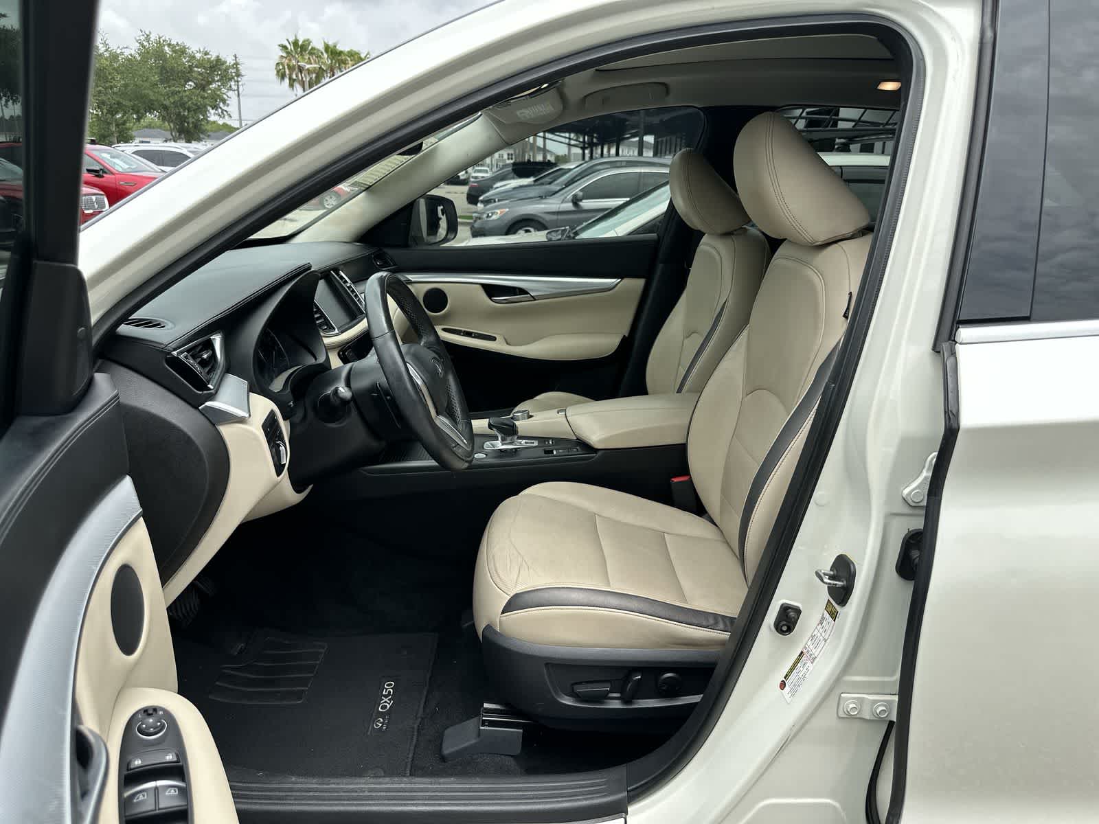 2019 INFINITI QX50 Essential 2