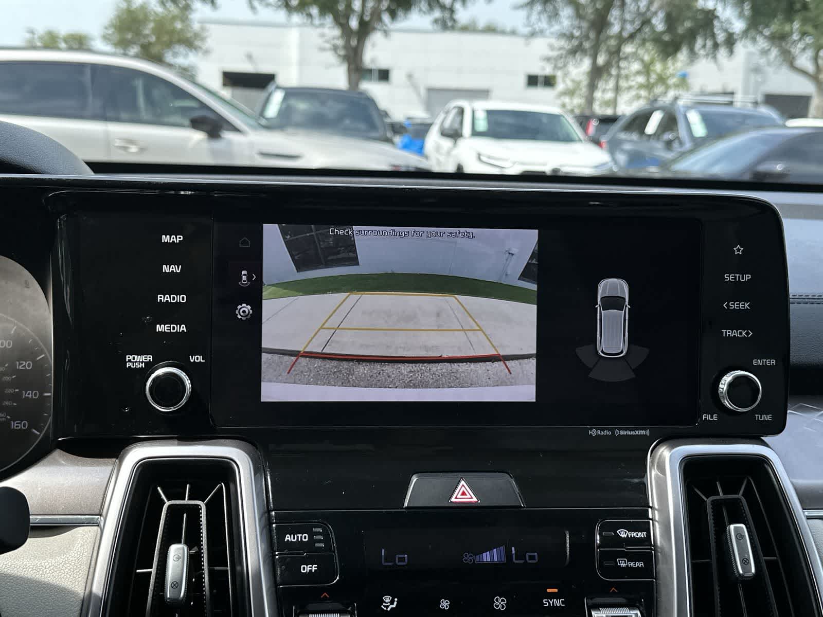 Thumbnail: 2022 Kia Sorento - 27