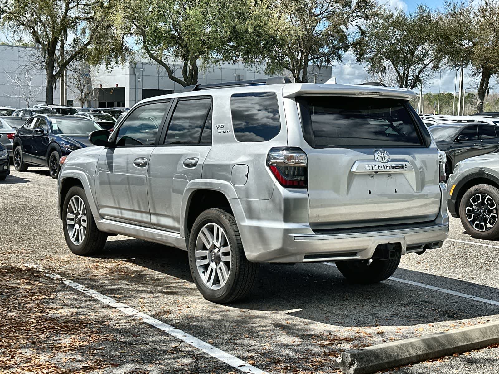 Thumbnail: 2022 Toyota 4Runner - 5