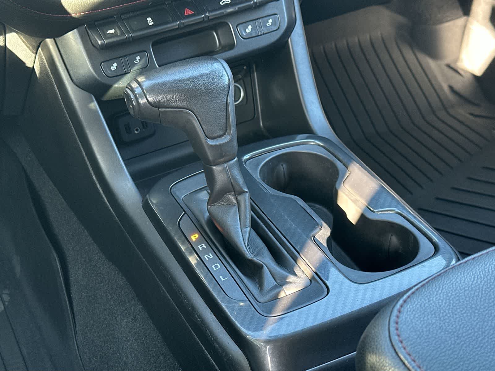 Thumbnail: 2019 GMC Canyon - 17