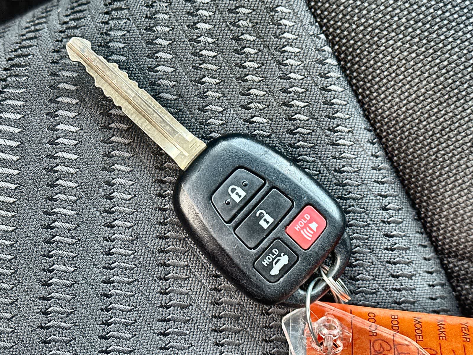 Thumbnail: 2015 Toyota Camry - 20