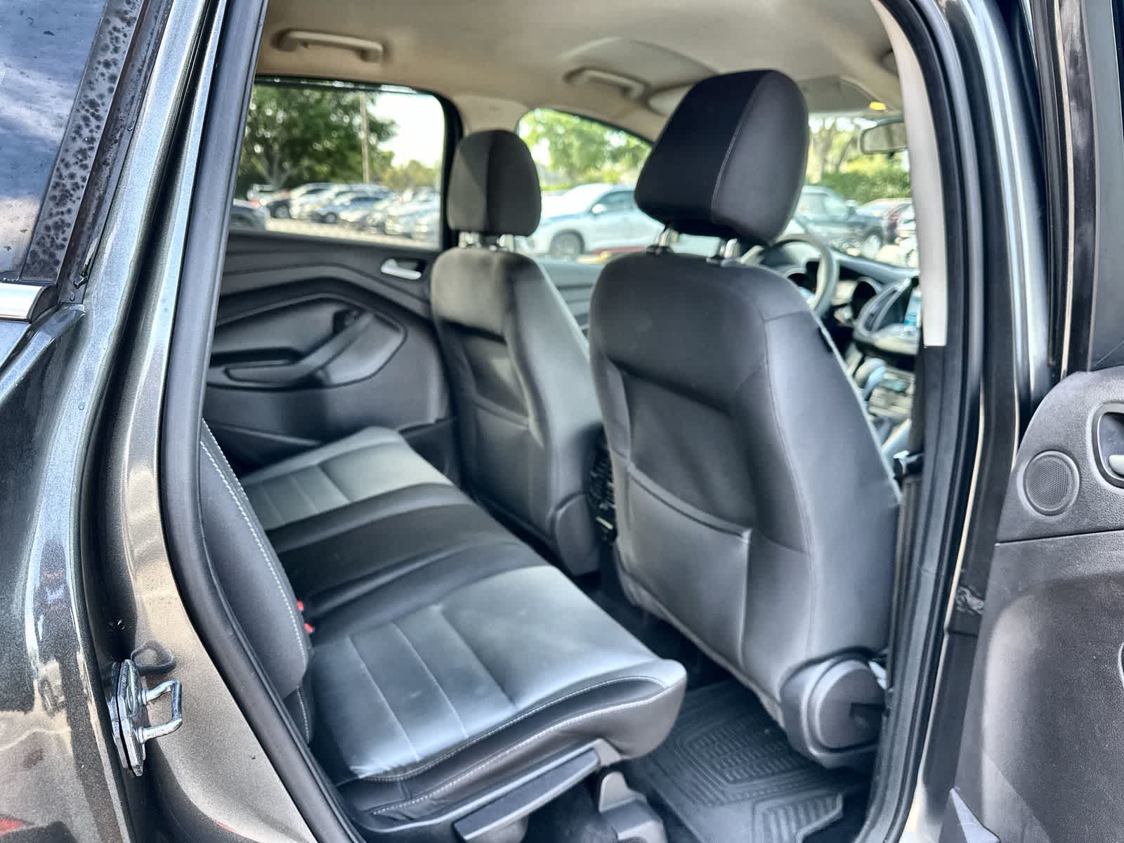 Thumbnail: 2016 Ford Escape - 17