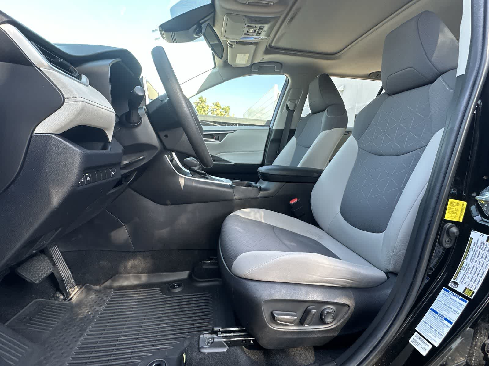 Thumbnail: 2023 Toyota RAV4 - 3