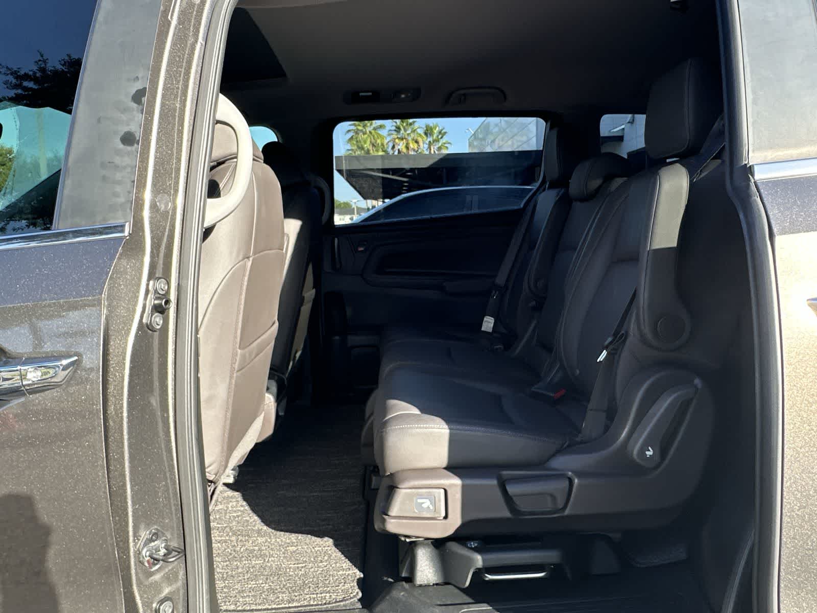 Thumbnail: 2022 Honda Odyssey - 13