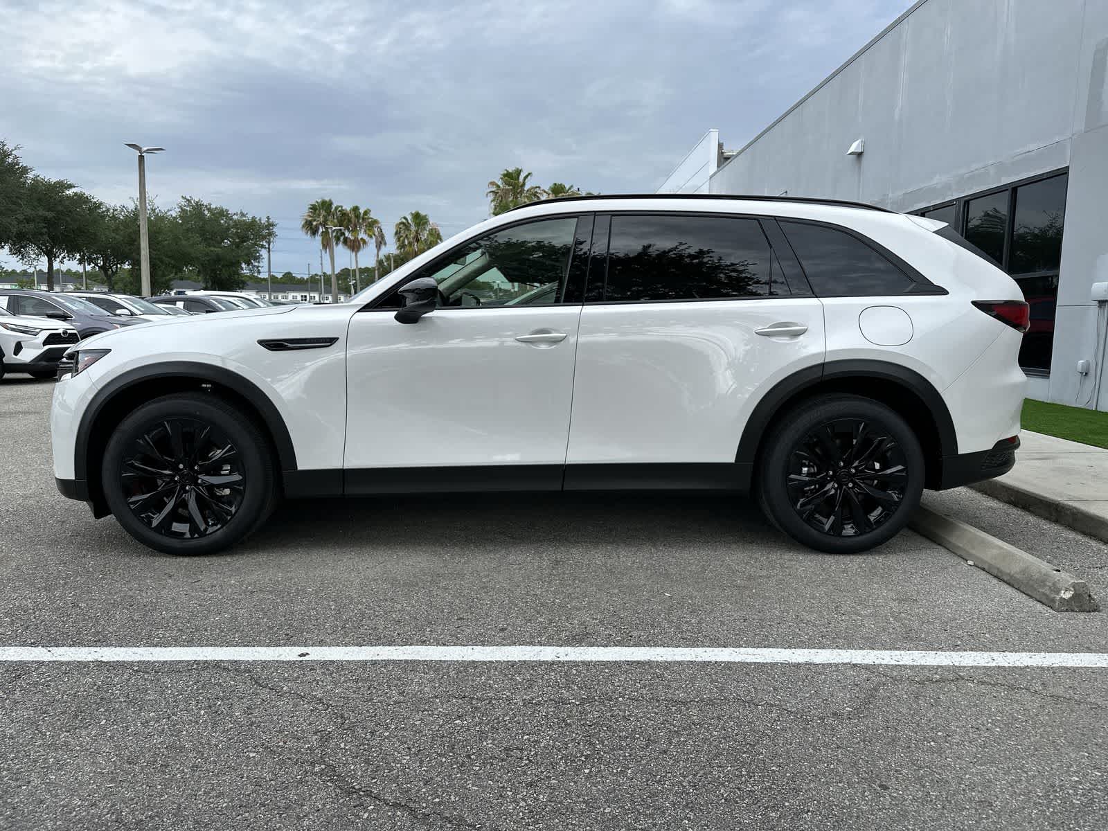 Thumbnail: 2026 Mazda CX-90 - 5