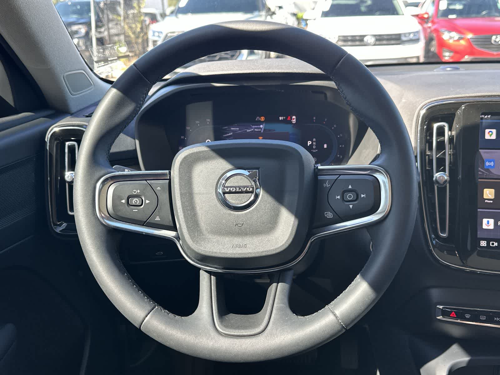 Thumbnail: 2024 Volvo XC40 - 15