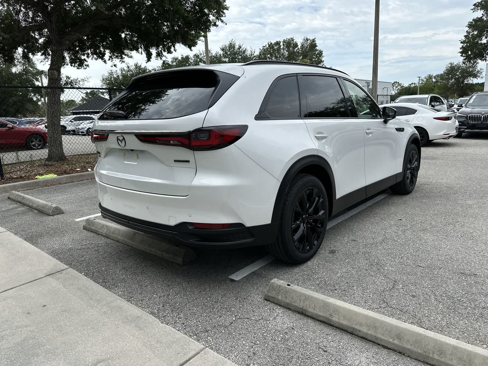 Thumbnail: 2026 Mazda CX-90 - 8