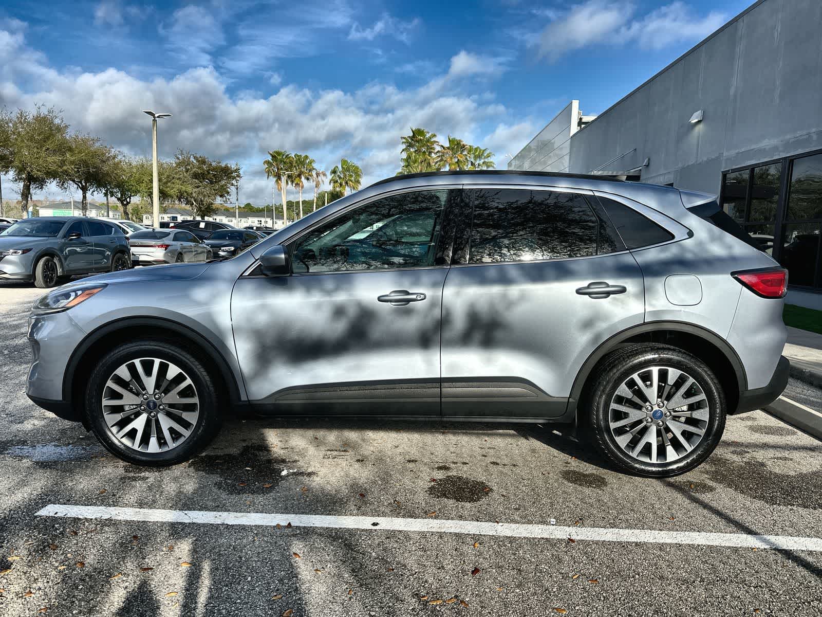 Thumbnail: 2022 Ford Escape - 5