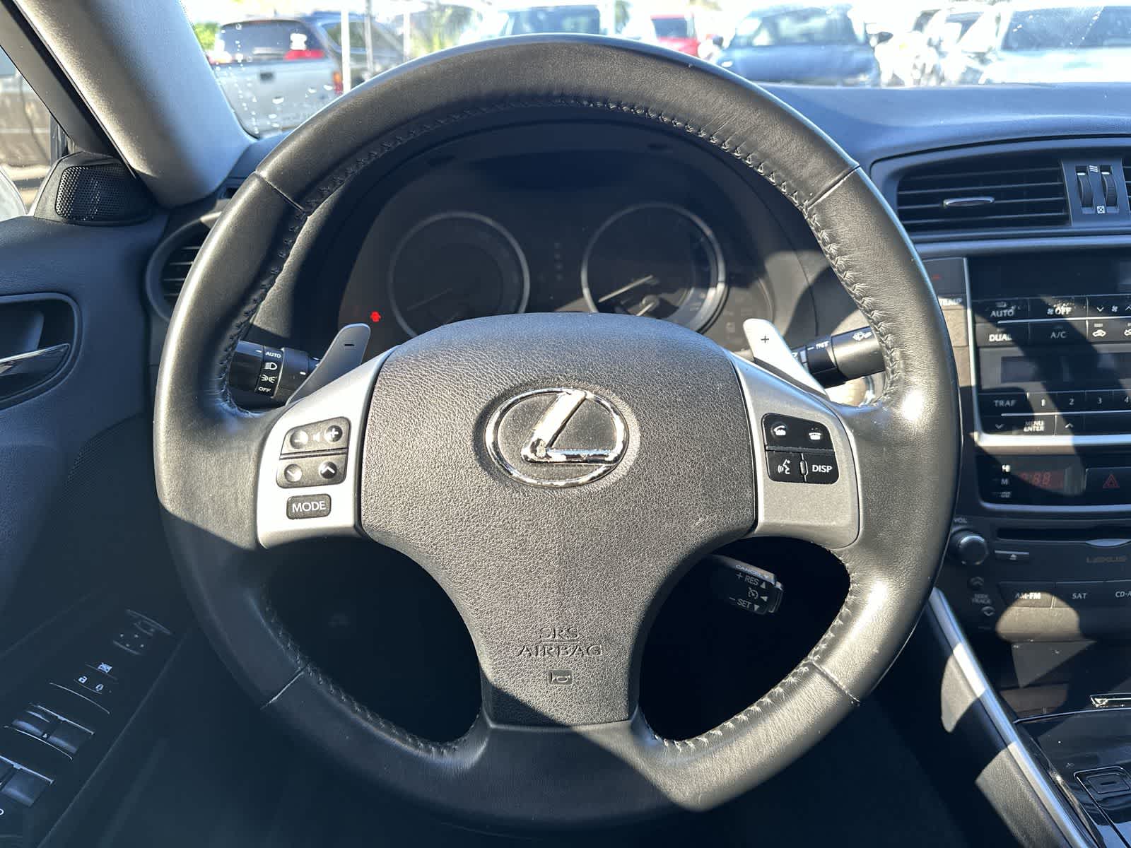 Thumbnail: 2013 Lexus IS - 15