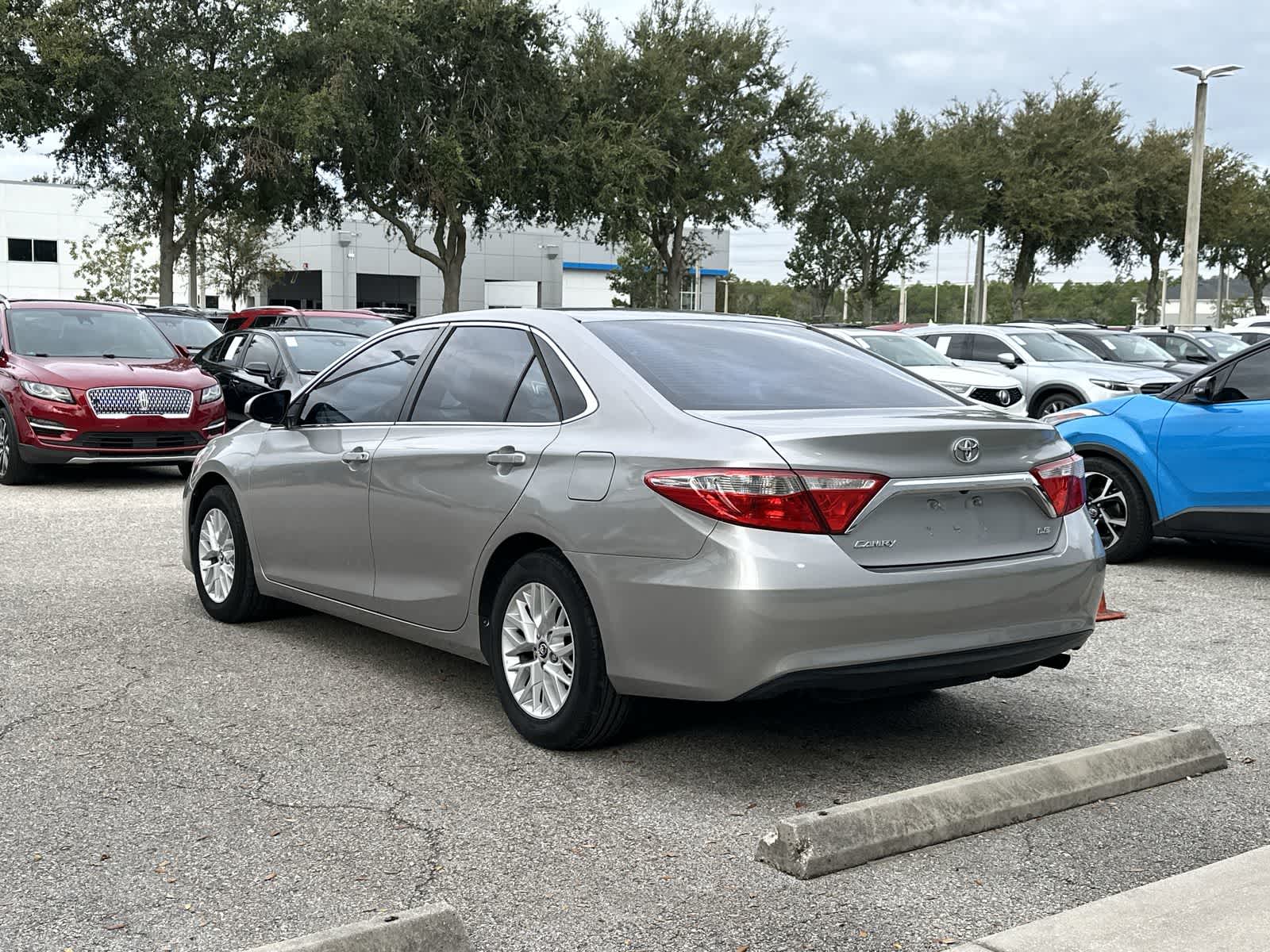 Thumbnail: 2016 Toyota Camry - 4