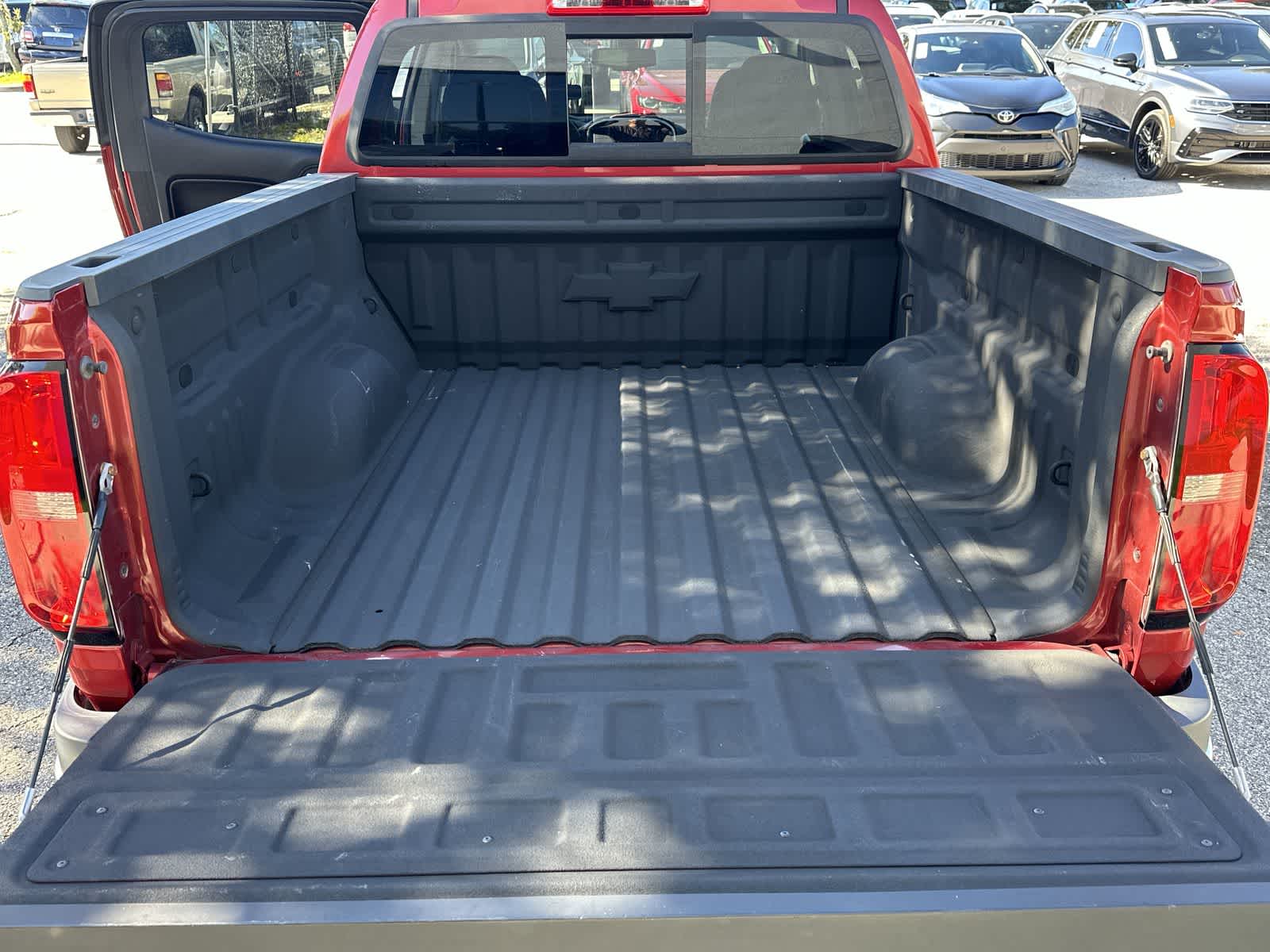 Thumbnail: 2016 Chevrolet Colorado - 18