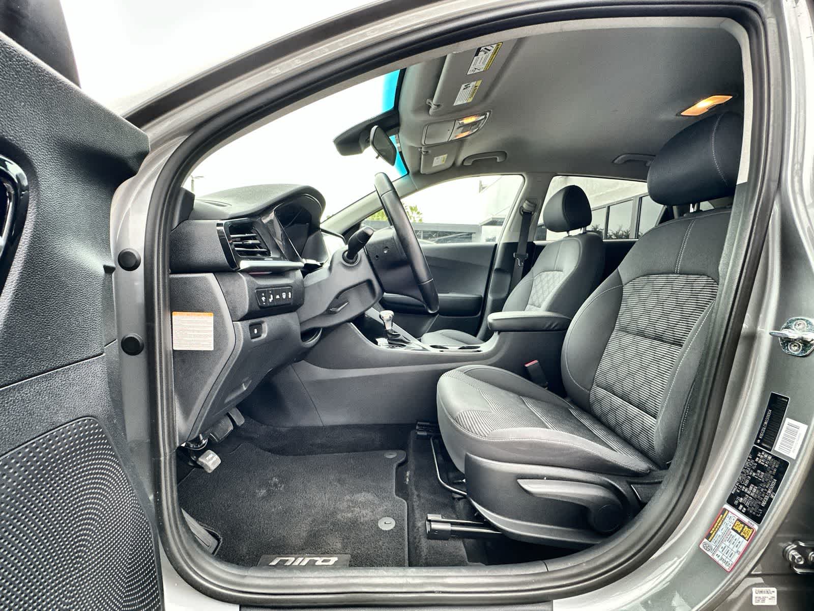 Thumbnail: 2022 Kia Niro - 2